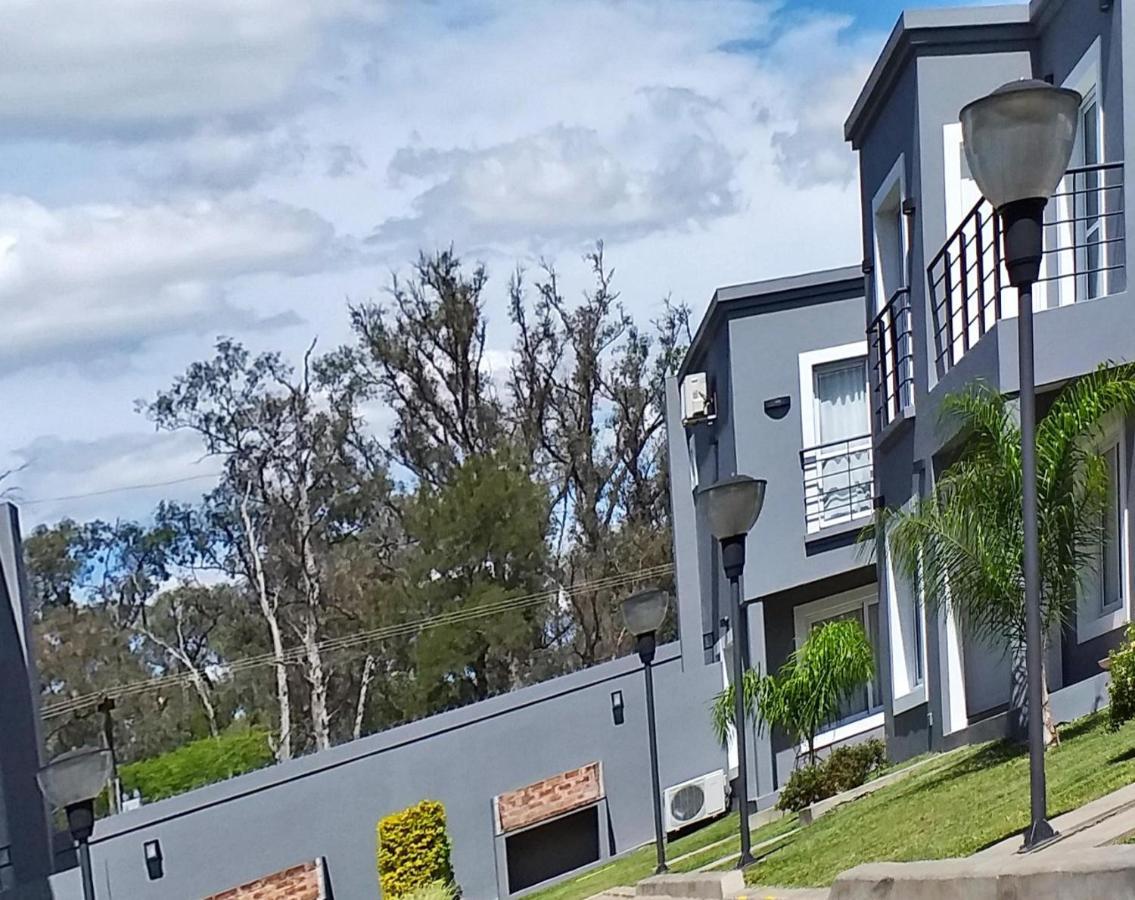 Las Toscas Apart Curuzu Cuatia Bagian luar foto